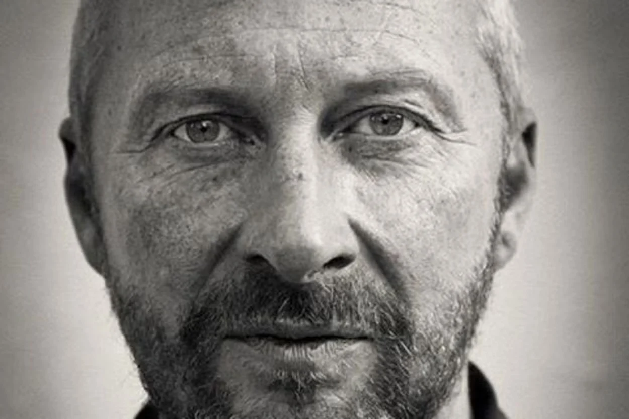 Colin Vearncombe (Black)