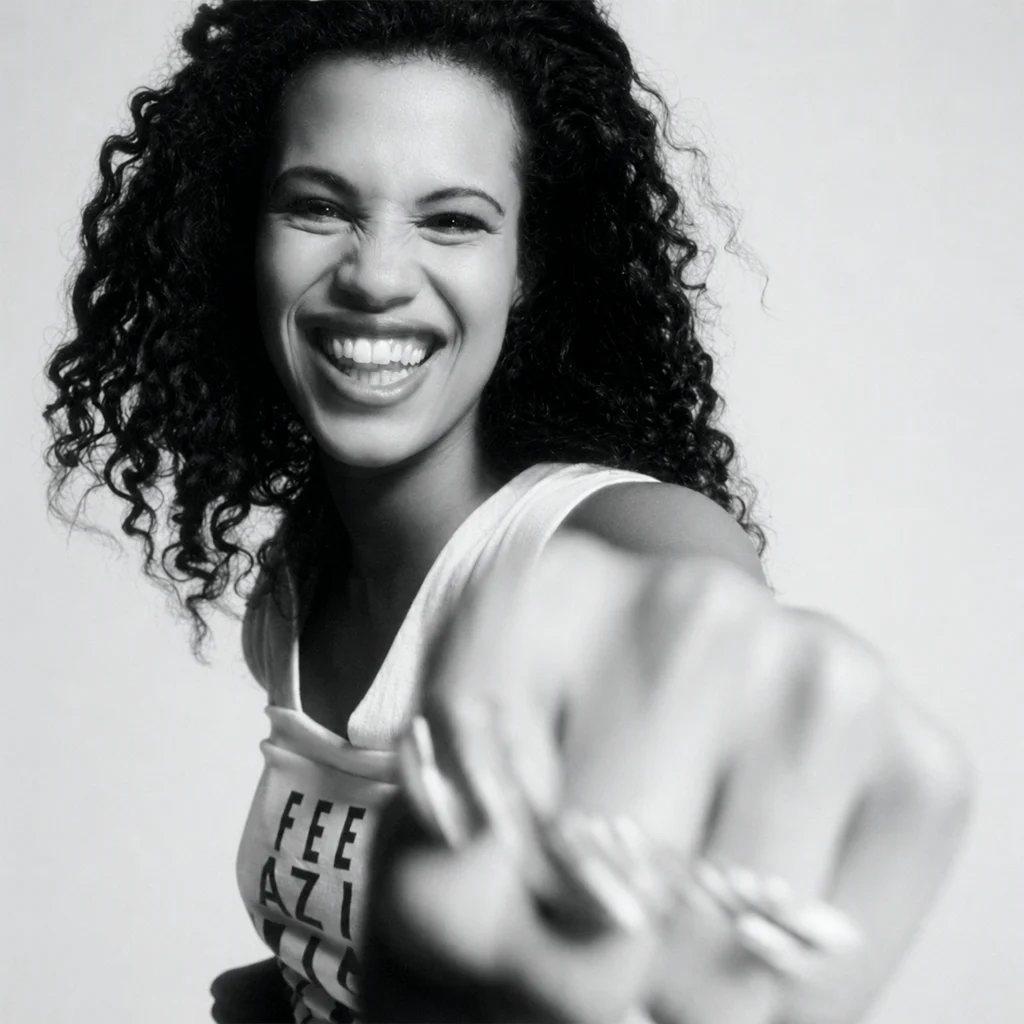 Neneh Cherry - Kisses On The Wind - UK 7'' Cover - Front